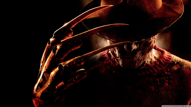 Creepy man hat bloody face #2 free wallpaper - medium preview image