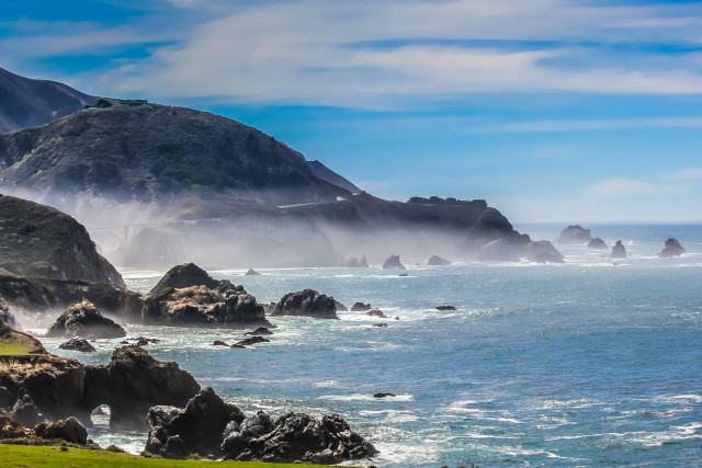 Ocean mountain fog scenic view free wallpaper - medium preview image