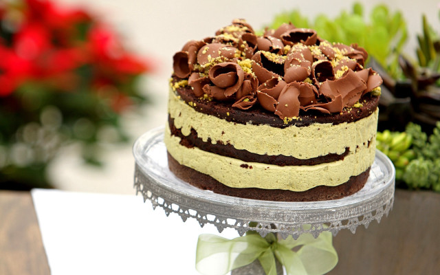 Chocolate cake green bow flowers free wallpaper - medium preview image