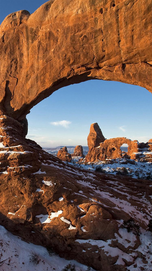 Rock formation snow blue sky free wallpaper - medium preview image