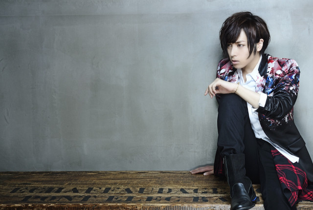Young man bench jacket tie free wallpaper - medium preview image
