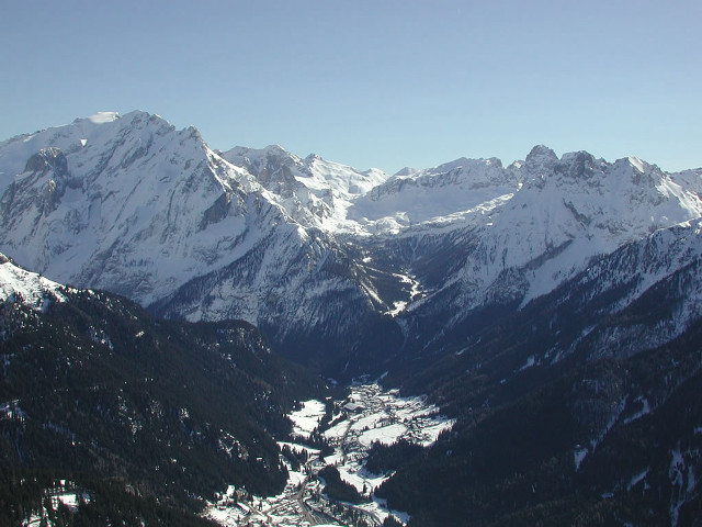 Mountain snow river range view free wallpaper - medium preview image