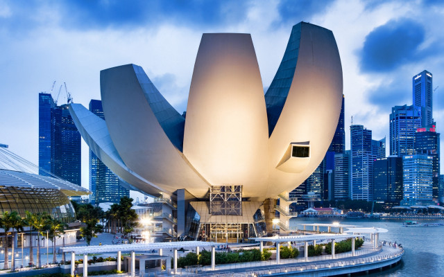 Large white building flower water free wallpaper - medium preview image
