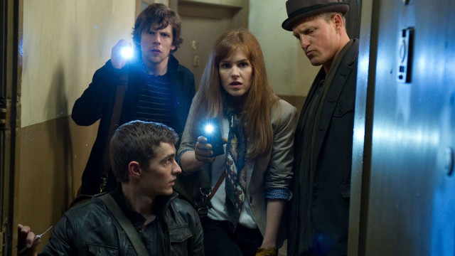 People doorway lights camera group free wallpaper - medium preview image