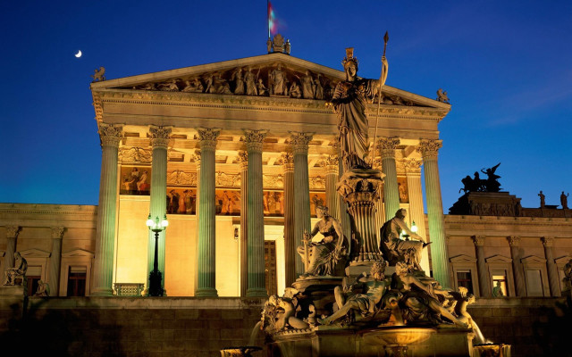 Building statue nighttime full moon free wallpaper - medium preview image