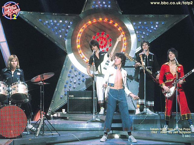 Stage band performance star lights free wallpaper - medium preview image