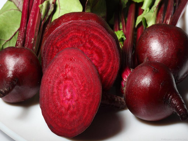 Beets greens table knife fork free wallpaper - medium preview image