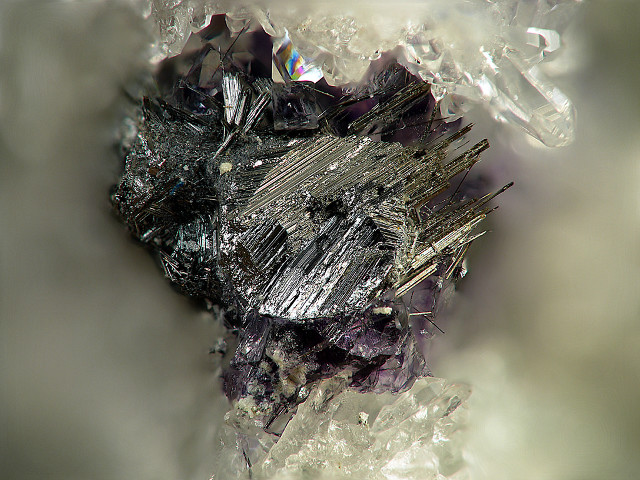 Close up rock crystals water free wallpaper - medium preview image