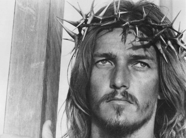 Man crown thorns sword serious free wallpaper - medium preview image
