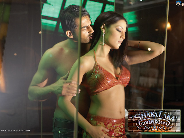 Man woman bikini mirror green free wallpaper - medium preview image