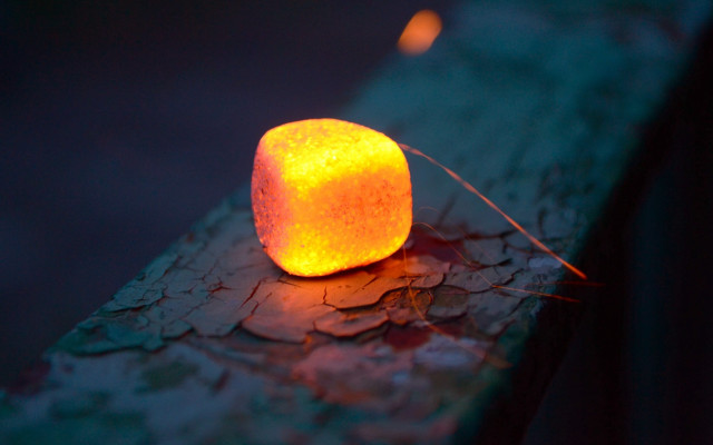 Glowing object wood tabletop string free wallpaper - medium preview image