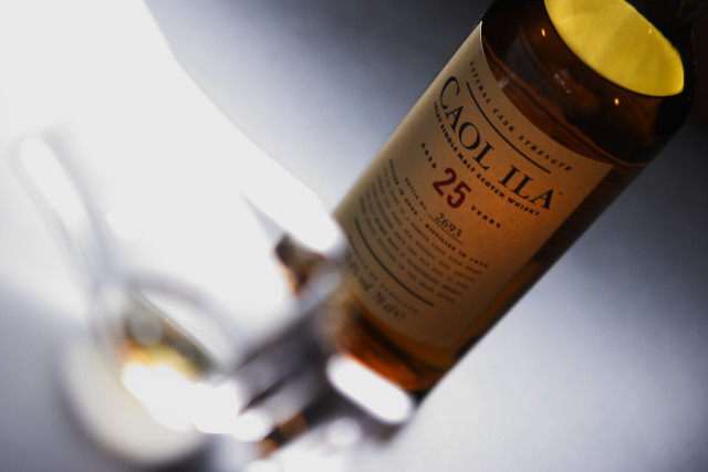 Alcohol bottle wine glass table free wallpaper - medium preview image
