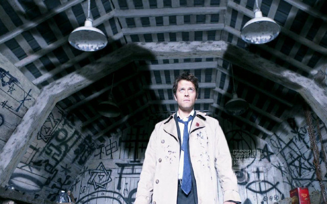 Man white coat tie graffiti free wallpaper - medium preview image