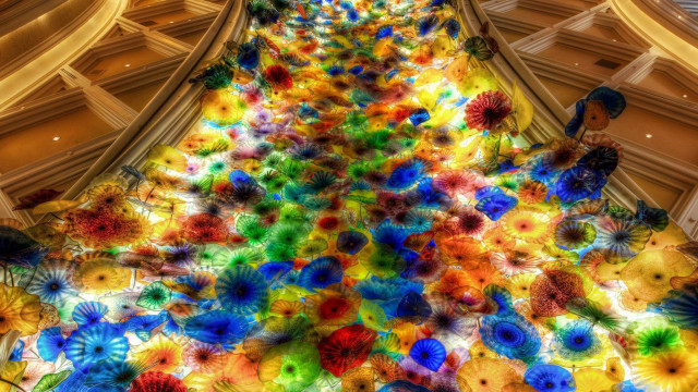 Large colorful umbrella flowers building free wallpaper - medium preview image
