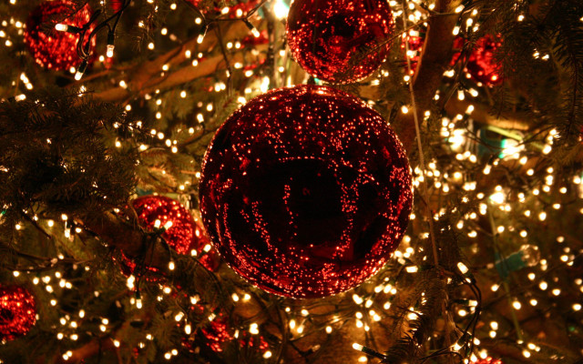 Christmas tree red ball lights #3 free wallpaper - medium preview image