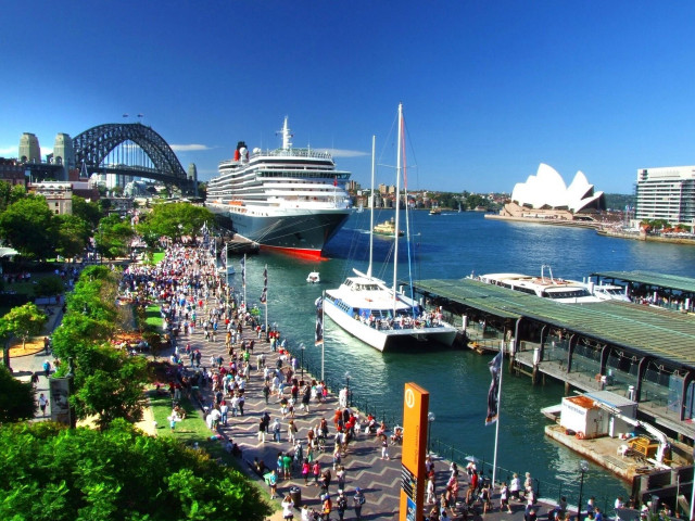 Harbor group boats bridge cruise free wallpaper - medium preview image
