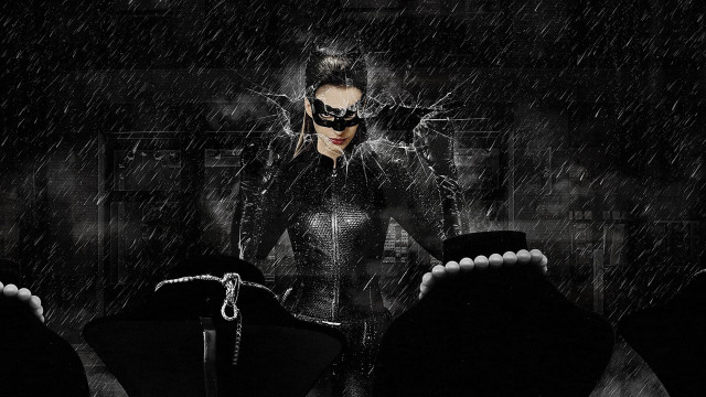Catwoman rain night chain hands free wallpaper - medium preview image