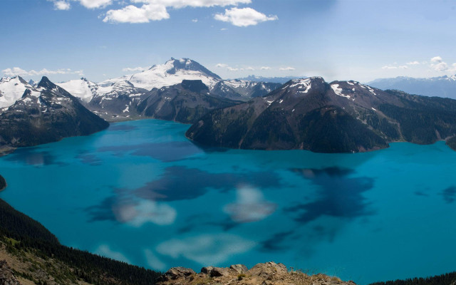 Lake mountains snowy background blue free wallpaper - medium preview image