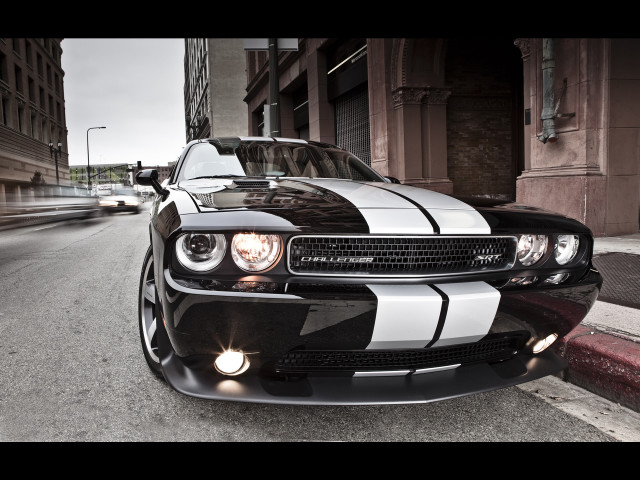 Black white car parked street free wallpaper - medium preview image
