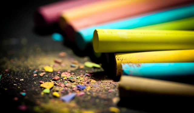 Colored pencils rainbow art blur free wallpaper - medium preview image