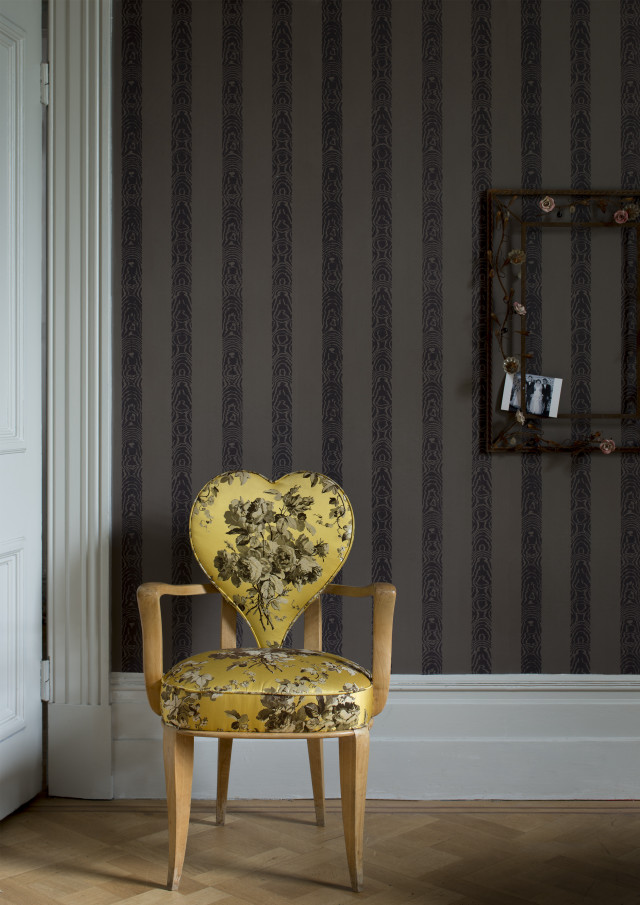 Heart shaped chair striped walls free wallpaper - medium preview image