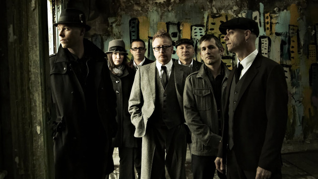 Men graffiti wall suit tie free wallpaper - medium preview image