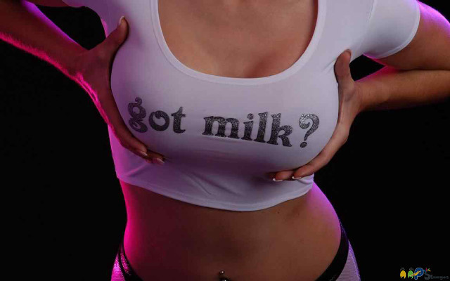 Woman white shirt black white #4 free wallpaper - medium preview image