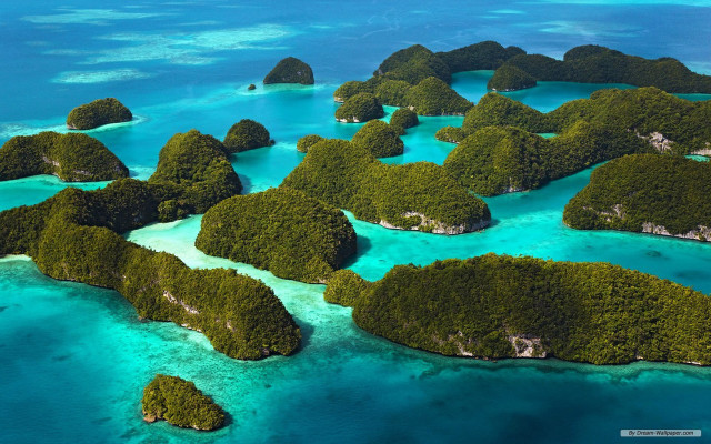 Small islands trees ocean water free wallpaper - medium preview image