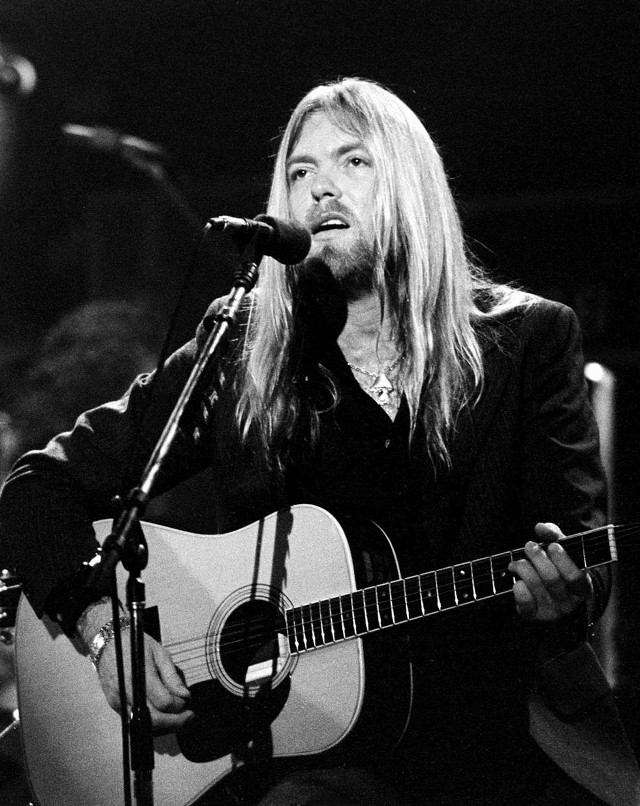 Man long hair playing guitar #2 free wallpaper - medium preview image