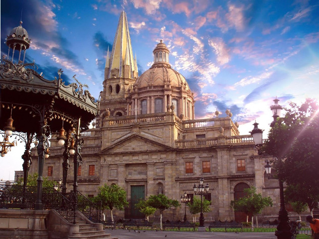 Large building clock tower sky #6 free wallpaper - medium preview image