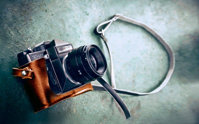Camera leather case green surface free wallpaper - medium preview image