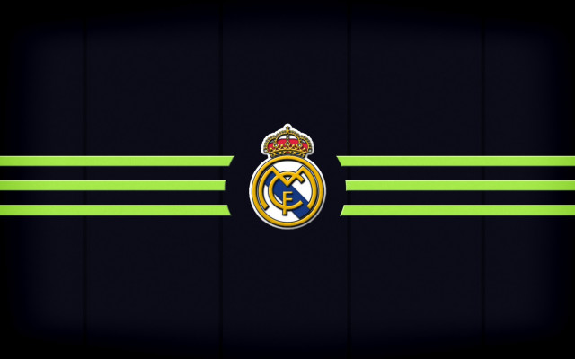Soccer ball crown wallpaper image free wallpaper - medium preview image