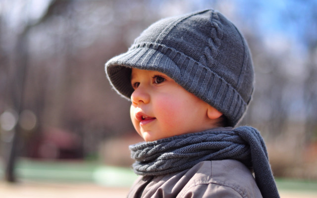 Young boy gray hat scarf free wallpaper - medium preview image