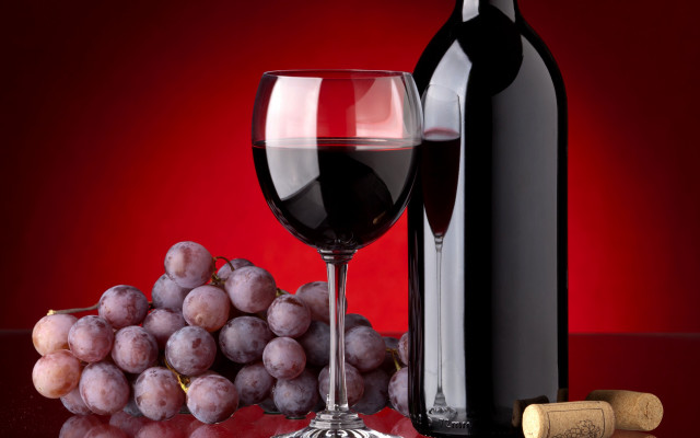 Glass wine bottle grapes table free wallpaper - medium preview image