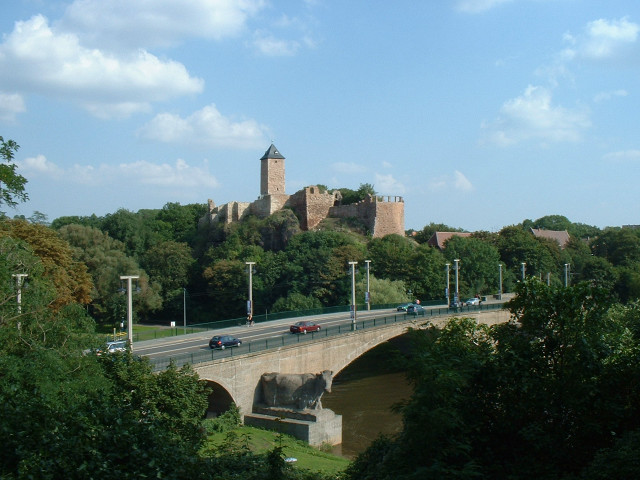 Bridge river castle cars driving free wallpaper - medium preview image