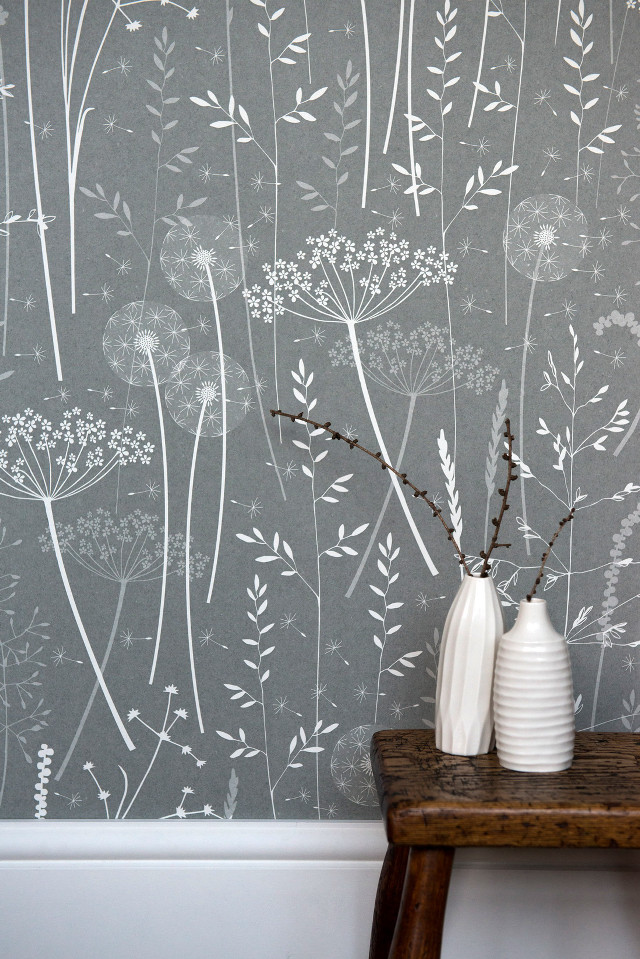 Two vases with flowers on free wallpaper - medium preview image