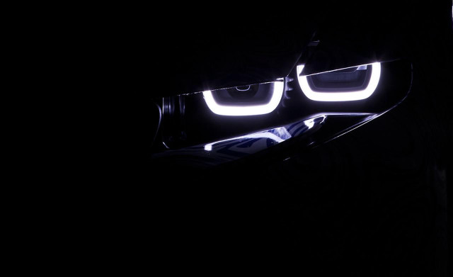 Car headlights glowing dark clock free wallpaper - medium preview image