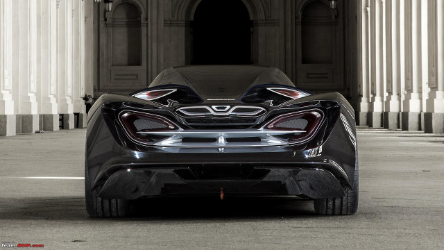 Black sports car parking lot #4 free wallpaper - medium preview image
