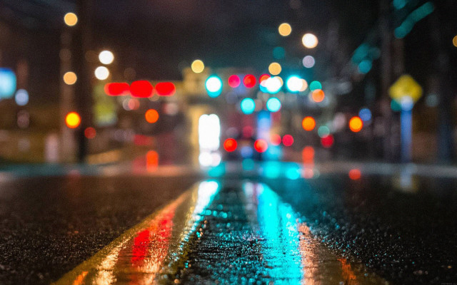Blurry city street night traffic free wallpaper - medium preview image