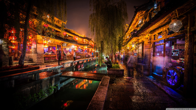 Canal night people walking lights free wallpaper - medium preview image