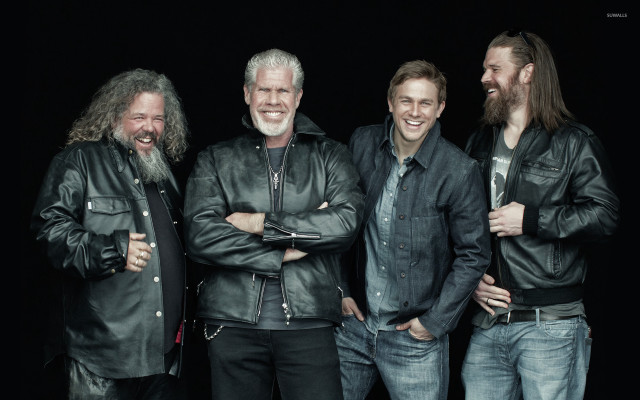 Men group black background standing free wallpaper - medium preview image