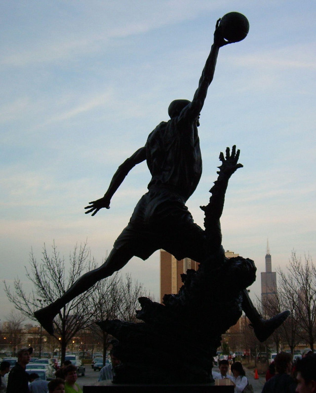 Basketball statue crowd city square free wallpaper - medium preview image