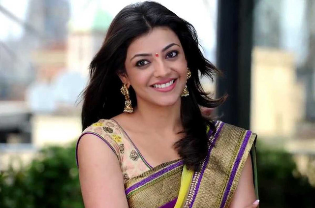 Woman sari smiling camera arms free wallpaper - medium preview image