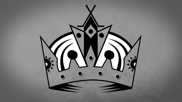 Crown black white design side free wallpaper - medium preview image