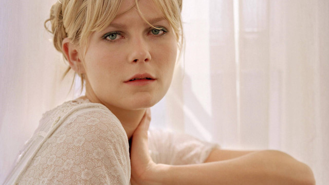 Blonde woman white shirt posing free wallpaper - medium preview image
