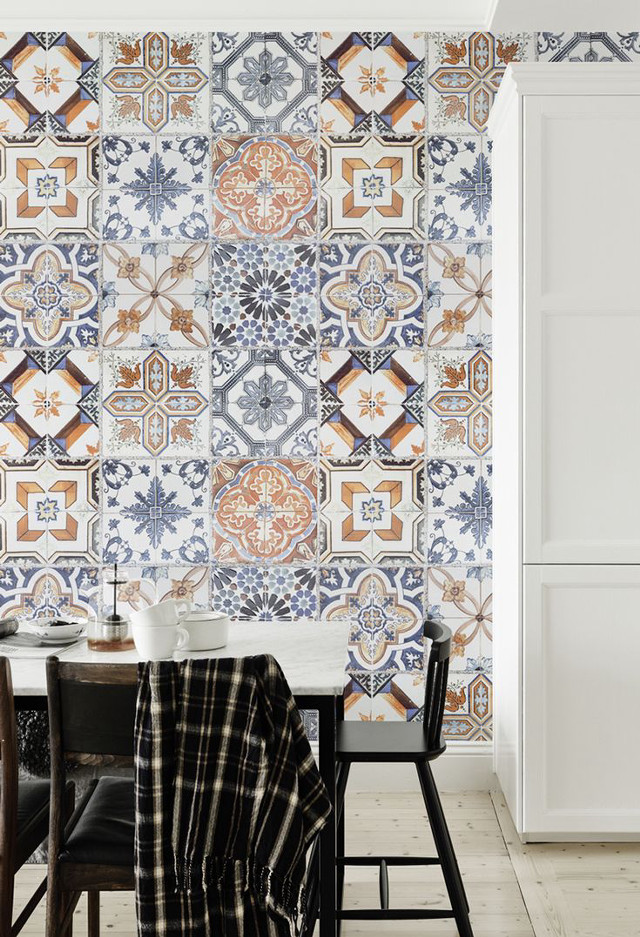 Dining room table chairs wallpaper #6 free wallpaper - medium preview image