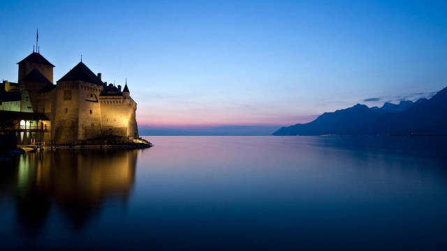 Castle lake mountains nighttime light free wallpaper - medium preview image