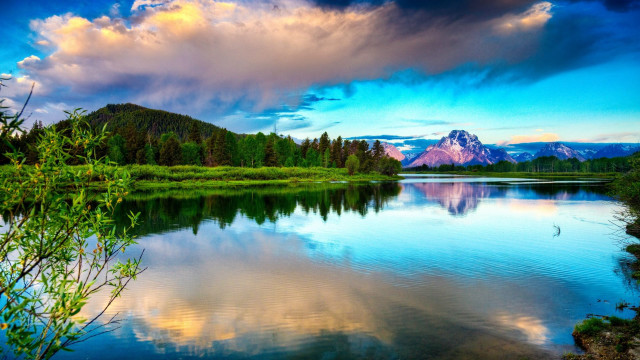 Lake mountains trees cloudy sky #29 free wallpaper - medium preview image