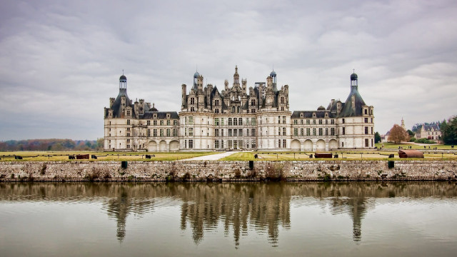 Castle water cloudy sky large free wallpaper - medium preview image