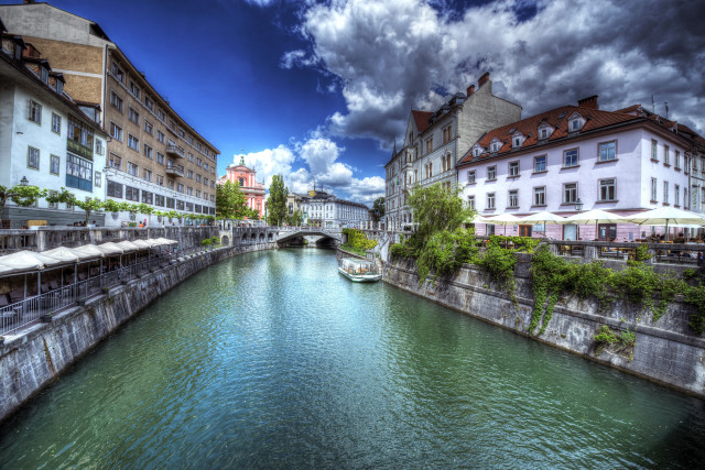 River city tall buildings bridge free wallpaper - medium preview image